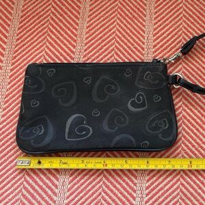 Black Heart Pattern Wristlet